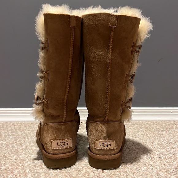 Ugg Boots - Woman’s Size 6 - Picture 4 of 15